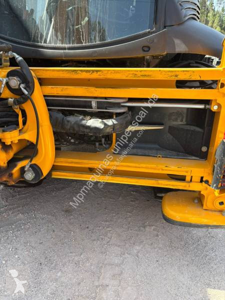 Retroescavadora JCB
