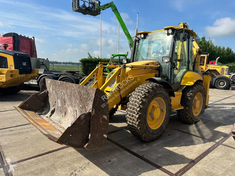Traktor med grab Komatsu E0