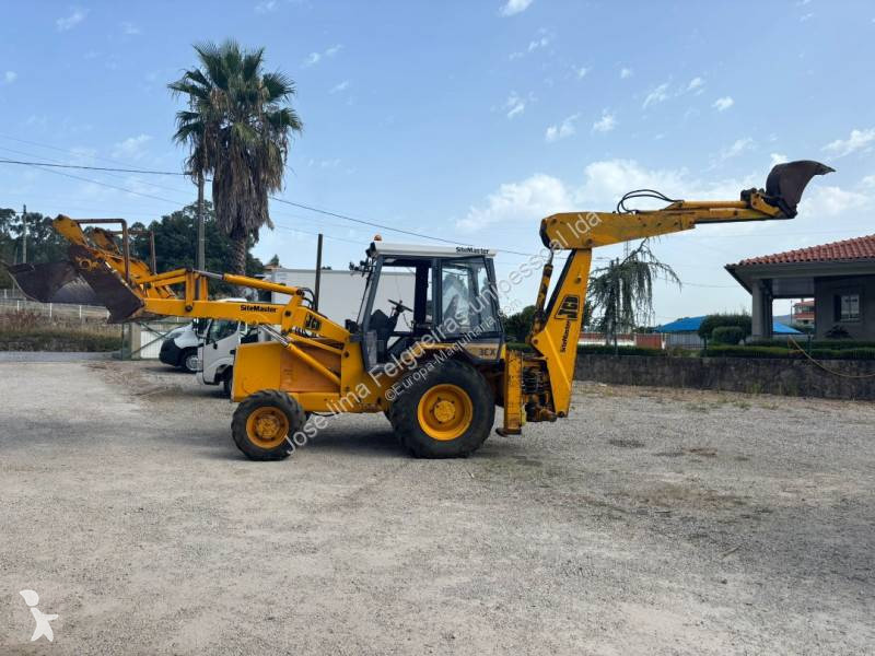 Retroescavadora JCB