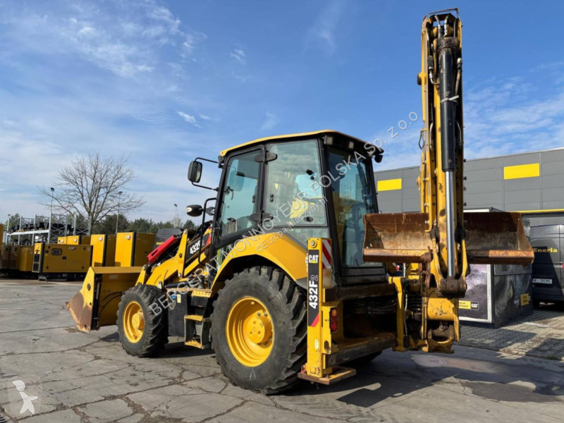 Koparko-ładowarka Caterpillar 432F2