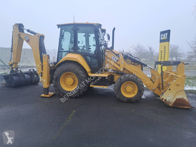 Rýpadlo-nakladač Caterpillar 432