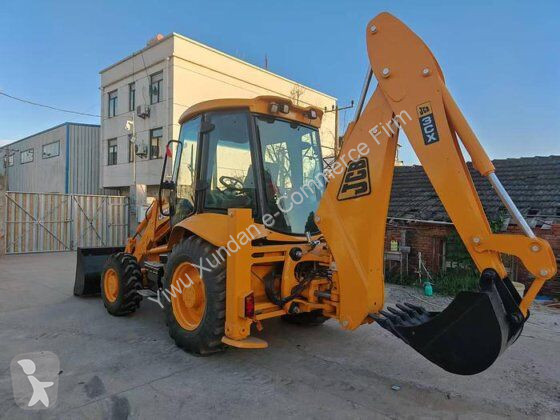 Rýpadlo-nakladač JCB 3CX