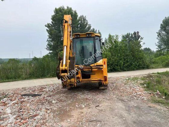 Rýpadlo-nakladač JCB 3CX
