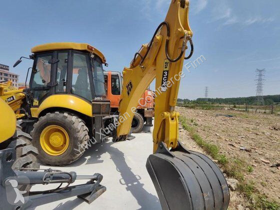 Rýpadlo-nakladač JCB 3CX