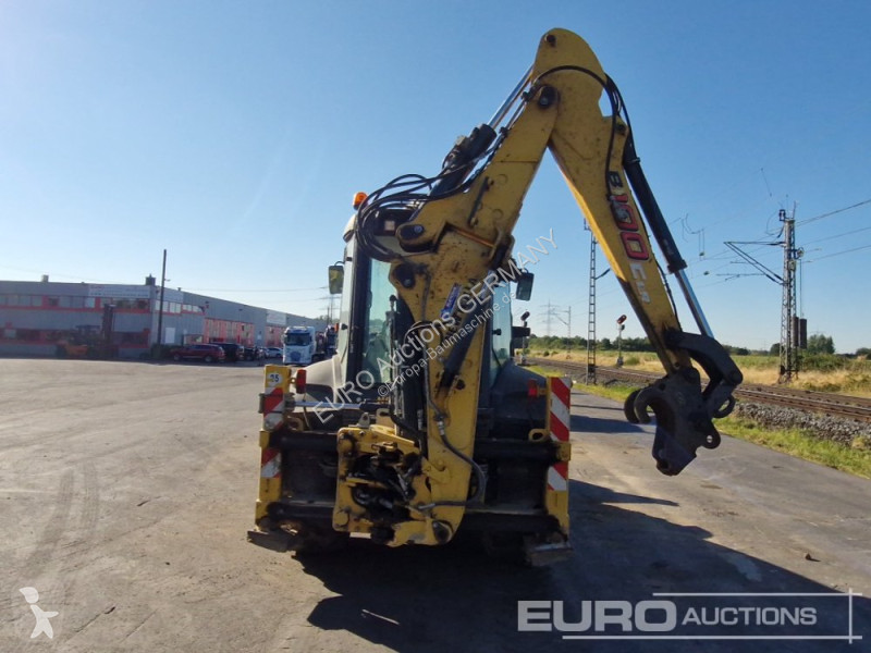 Bagr New Holland