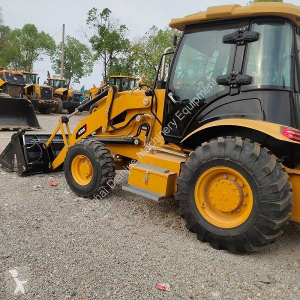 Bagr Caterpillar 420