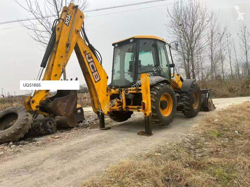 Rýpadlo-nakladač JCB 4CX