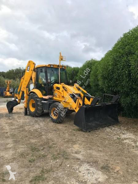 Retroescavadora JCB