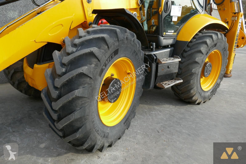 Traktor med grab JCB PRO