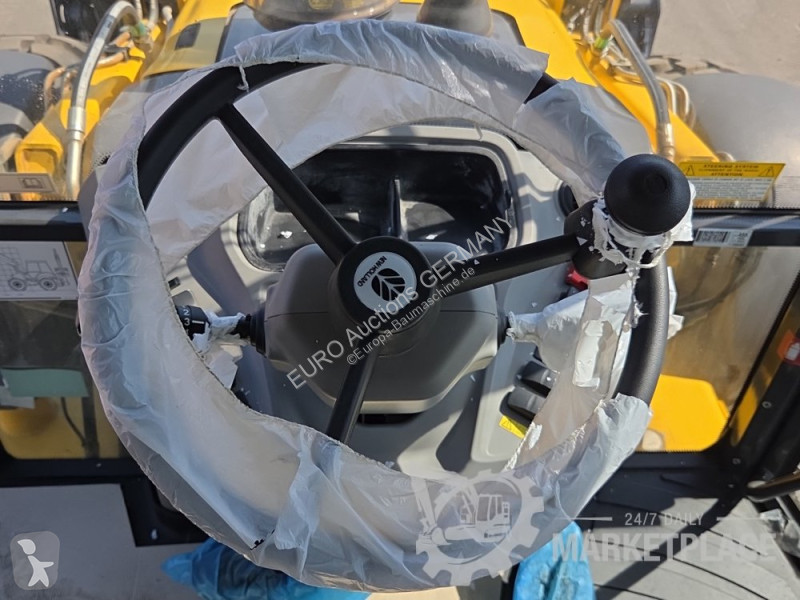 Bagr New Holland C