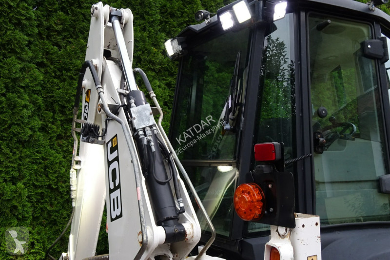 Buldoexcavator JCB 2CX 3CX