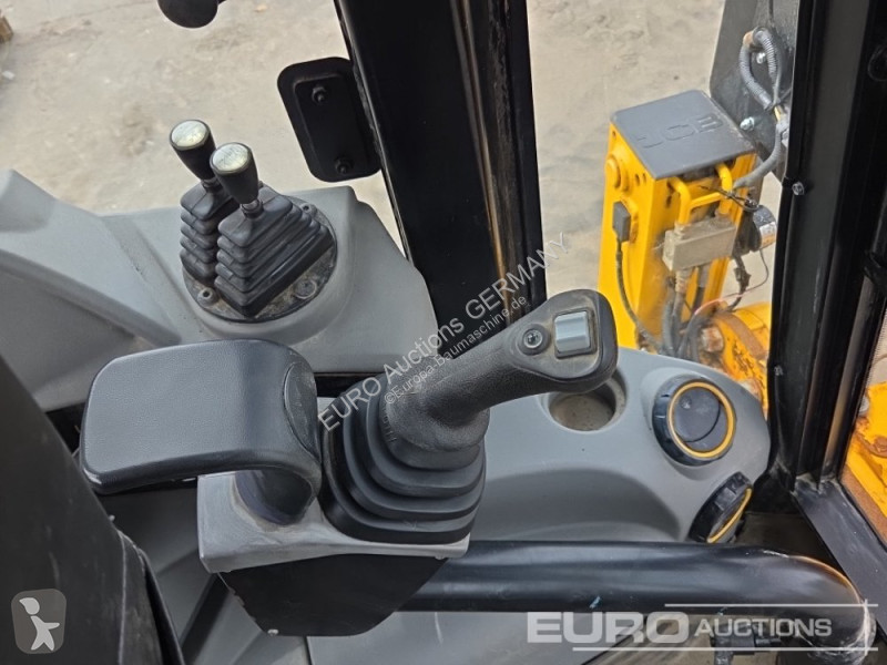 Багер-товарач JCB 3CX
