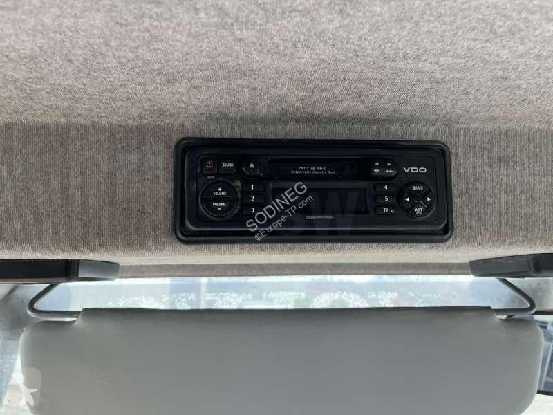 Traktor med grab Volvo + POWERSHIFT