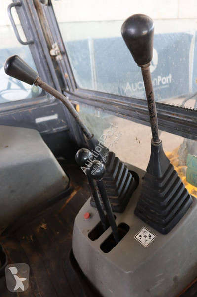 Tractopelle New Holland B80B-SS
