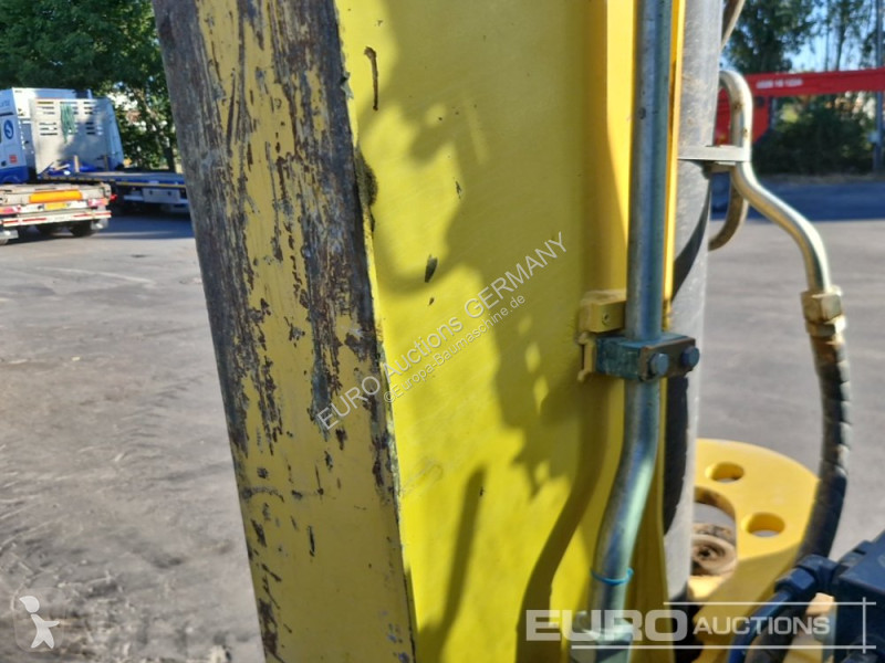 Bagr New Holland