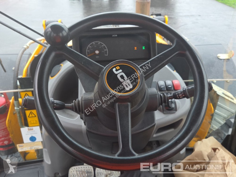 Rýpadlo-nakladač JCB 4CX PRO