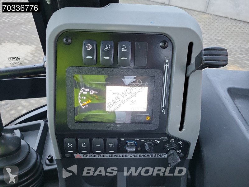 Markológép JCB 3DX PLUS 4WD - A/C - HP
