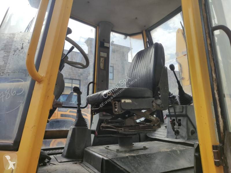 Terna Komatsu WB92A