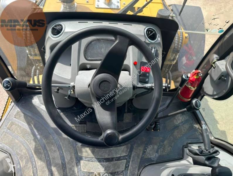 Traktor med grab Maxus 4cx Backhoe Loader Maxus