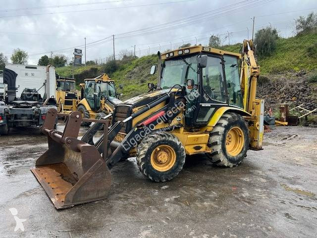 Retroescavadora Caterpillar 2005