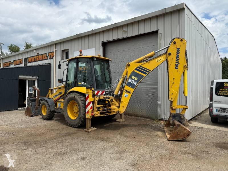 Retroescavadora Komatsu WB93R5