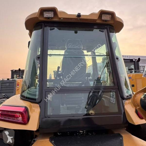 Rýpadlo-nakladač JCB 4CX