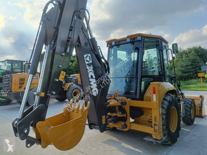 Rýpadlo-nakladač XCMG XC8-S2570