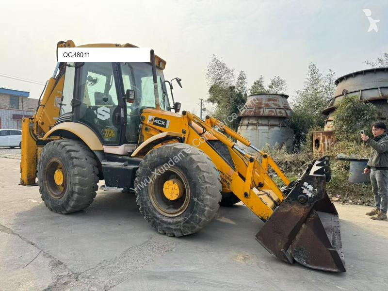 Rýpadlo-nakladač JCB 4CX