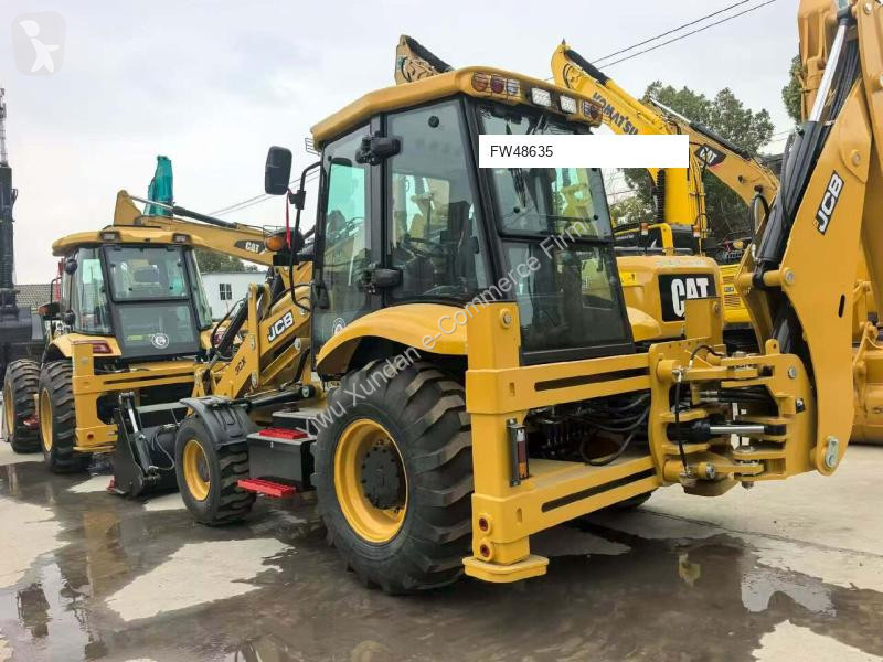 Rýpadlo-nakladač JCB 3CX