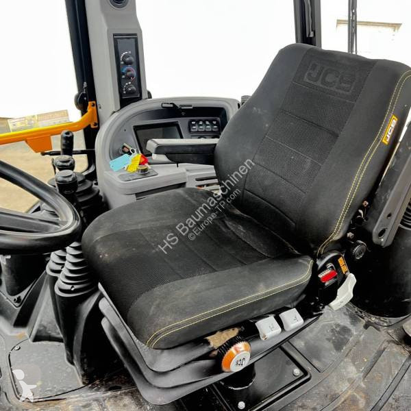 لودر حفار JCB 4x4