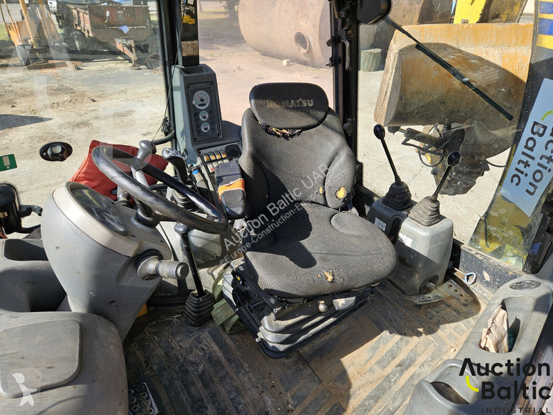 Bagr Komatsu E0