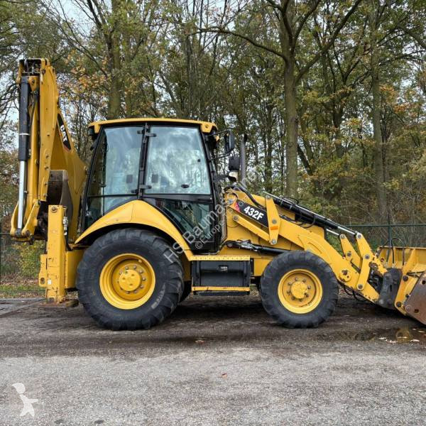 Retroexcavadora Caterpillar