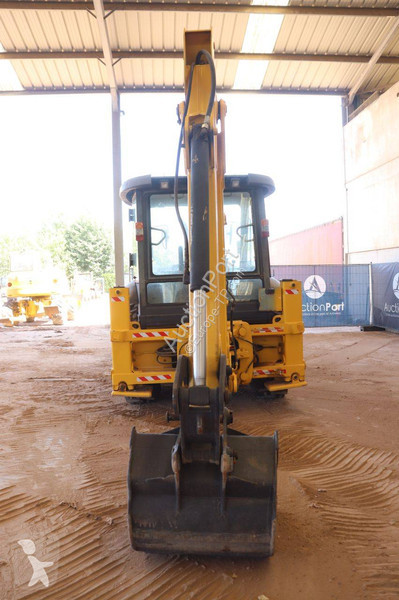 Tractopelle New Holland B80B