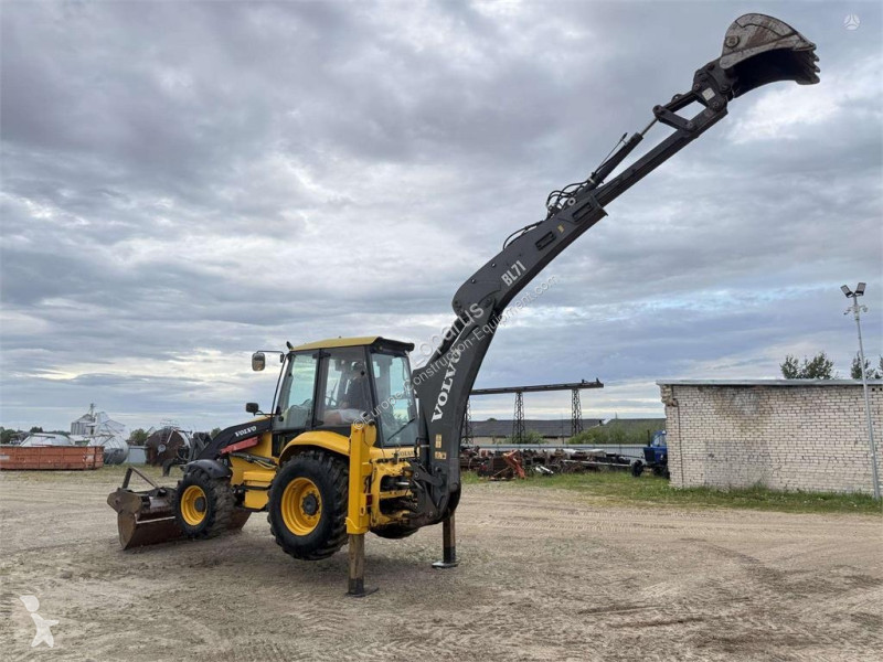 Tractopelle Volvo