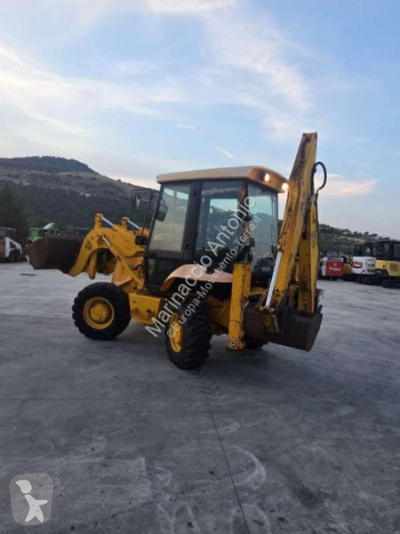 Tractopelle JCB 2CX