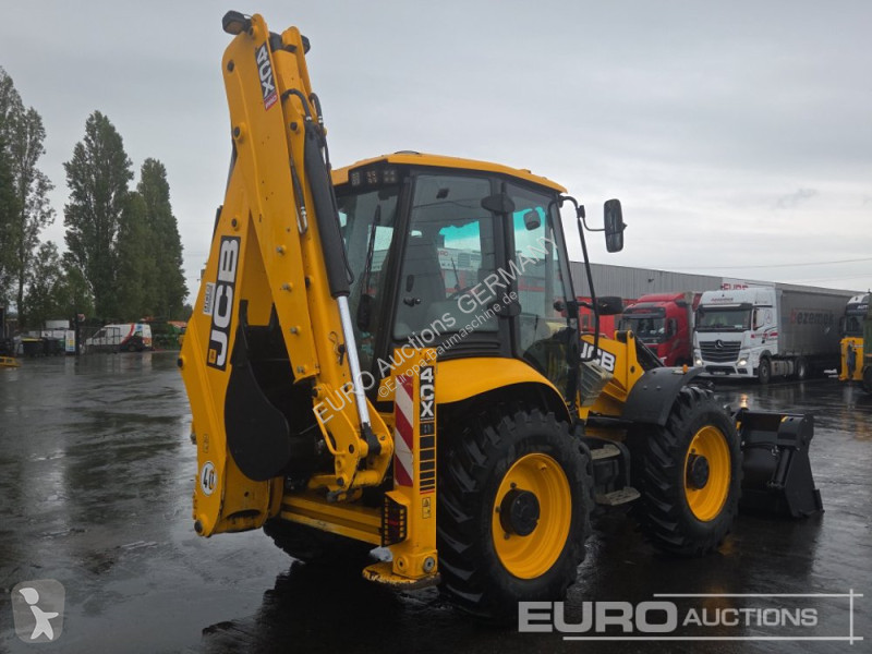 Rýpadlo-nakladač JCB 4CX PRO