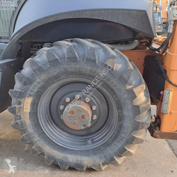 Tractopelle Case 695 SV