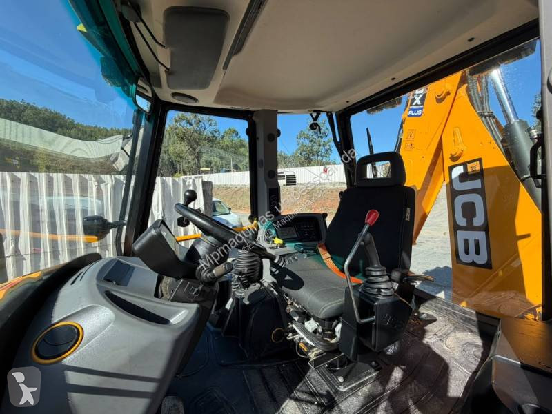 Buldoexcavator JCB 3CX PLUS