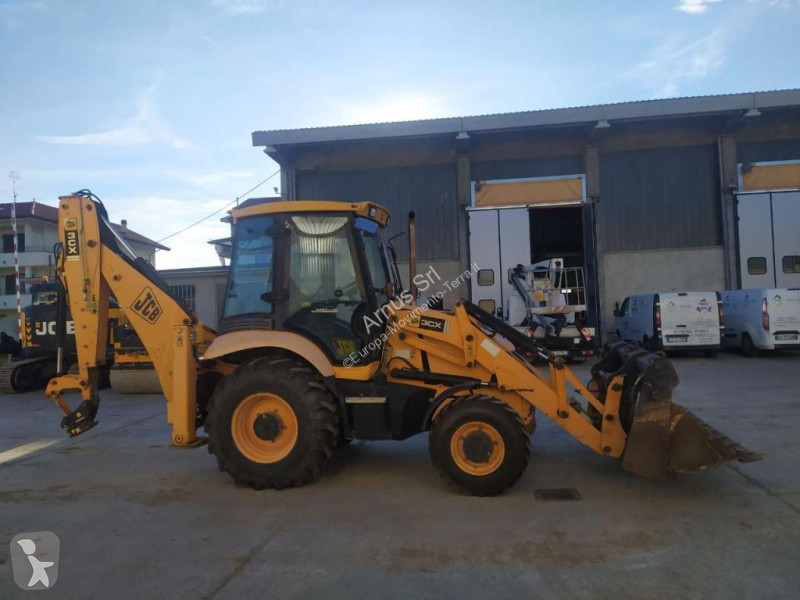 Koparko-ładowarka JCB 3CX