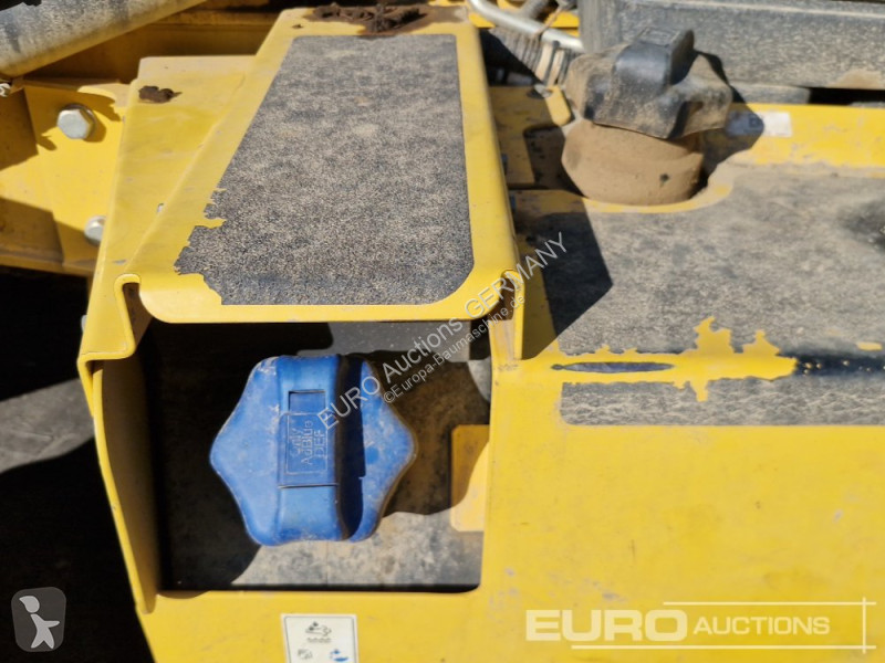 Bagr New Holland