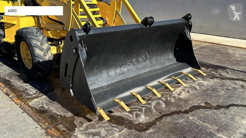 Terna Komatsu