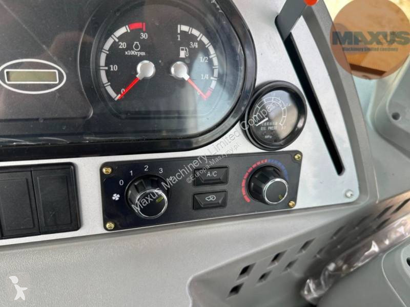 Terna Maxus Baggerlader 4cx Maxus 102hp