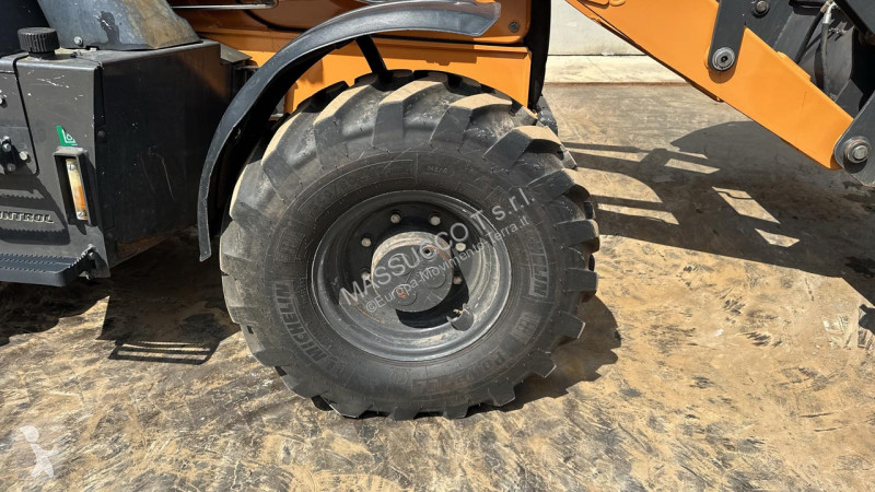Bagr Case 4x4