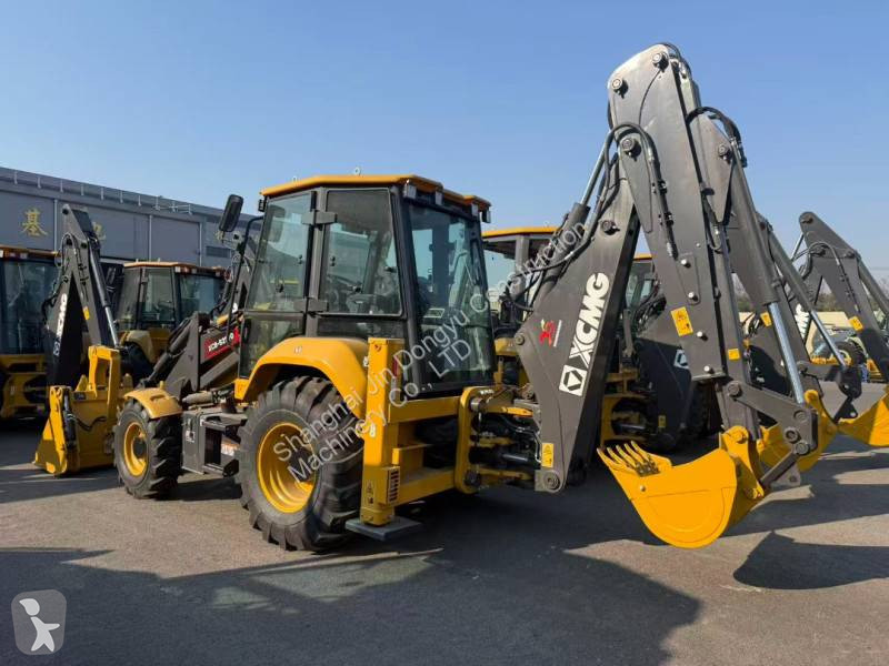 Rýpadlo-nakladač XCMG XC8-S2570