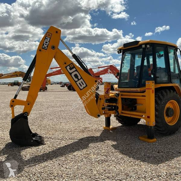 Traktor med grab JCB 3DX Plus 4×4