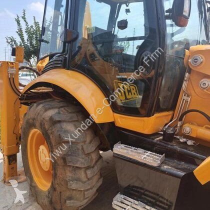 Rýpadlo-nakladač JCB 4CX