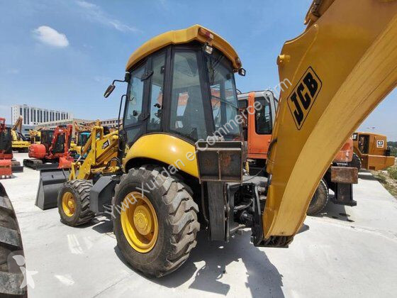 Rýpadlo-nakladač JCB 3CX