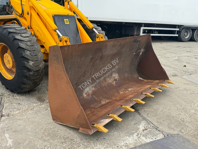 Traktor med grab JCB 4X4X4 Backhoe Loader...