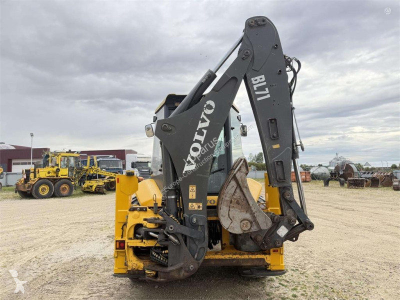 Tractopelle Volvo