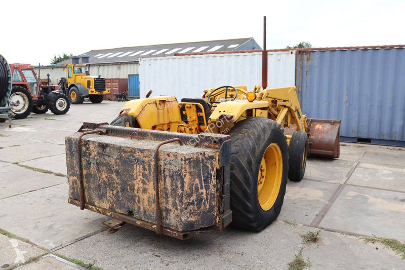 Traktorgrävare Massey Ferguson MF50B